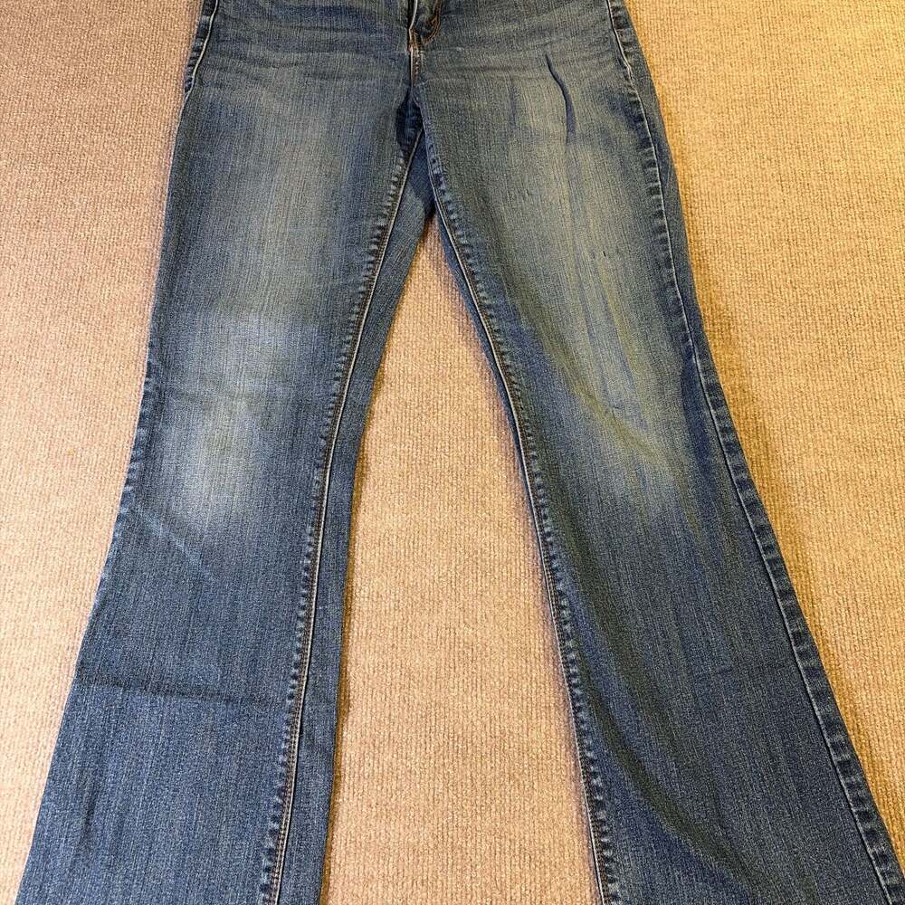 Levi's 526 Slender Boot Cut Blue Jeans Women's Size 6M 1606